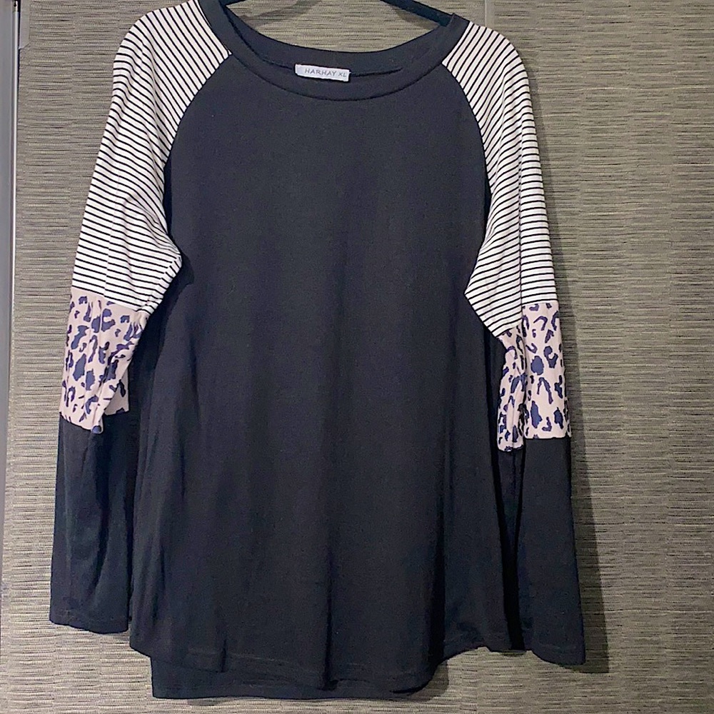 Blake Long Sleeve/Animal Print/Like New/ XL